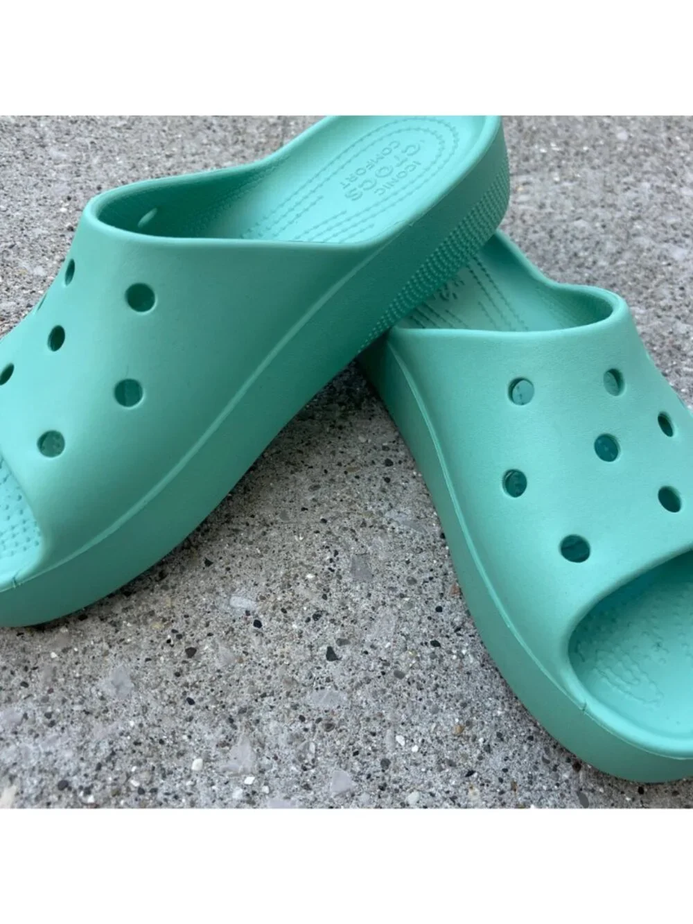 Crocs Classic Platform Slide Womens Size 9 Comfort Casual Slip On Shoes Beach